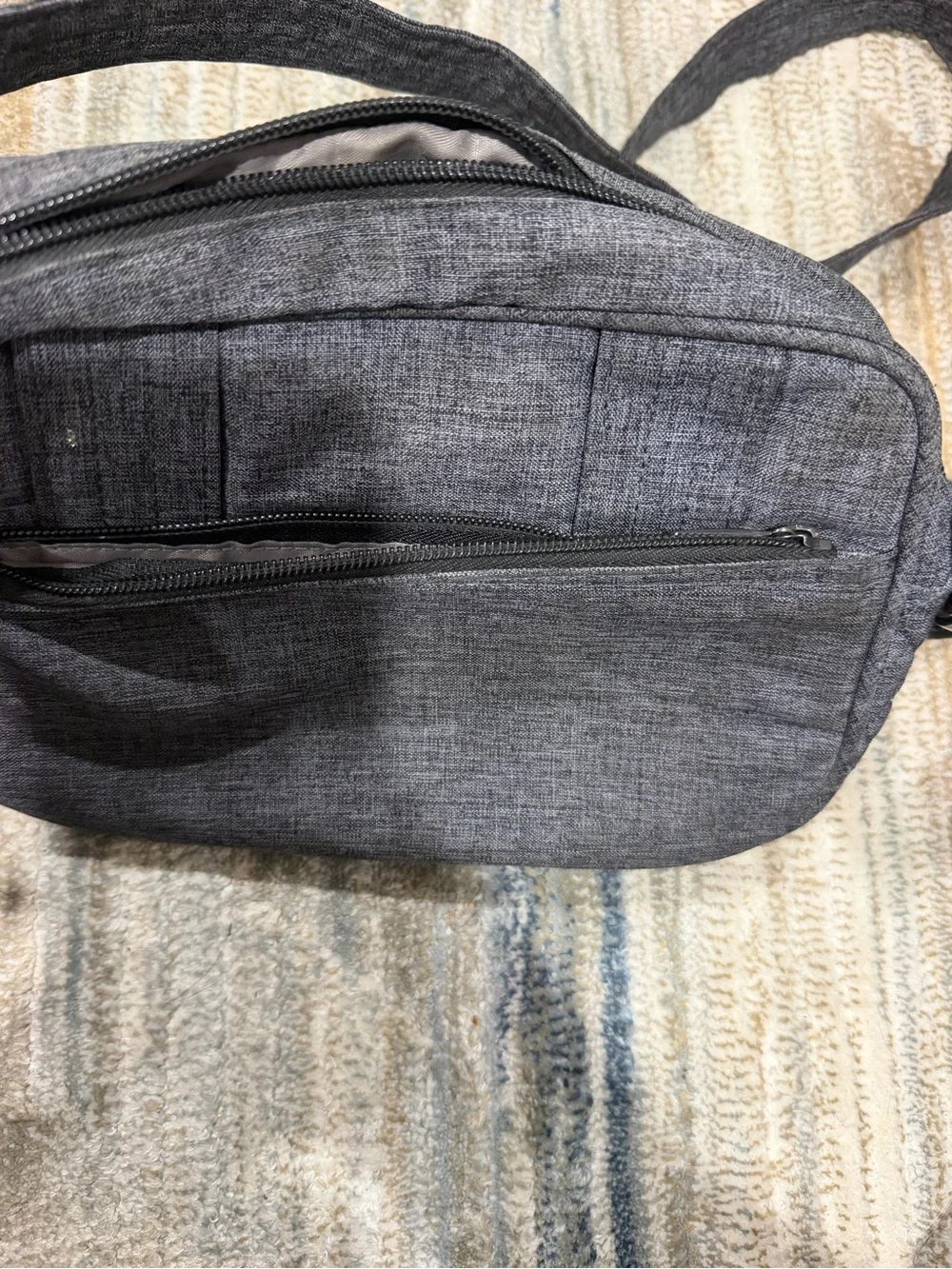 lug crossbody messenger